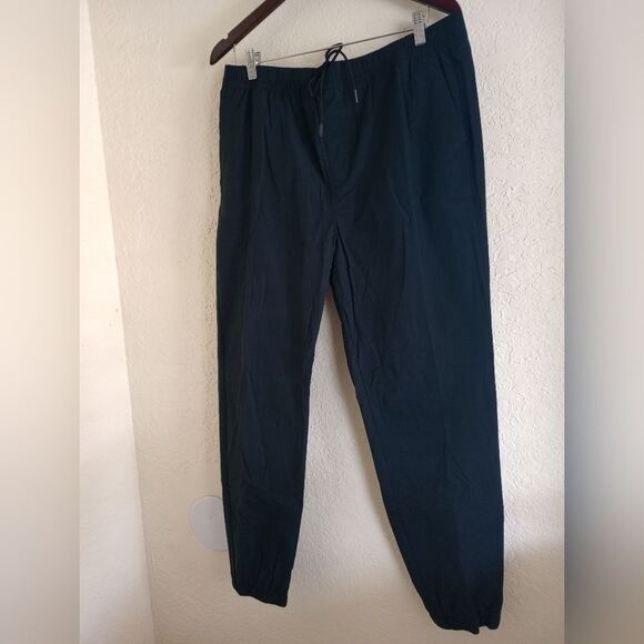 Banana Republic lightweight dark navy blue joggers - Picture 3 of 8
